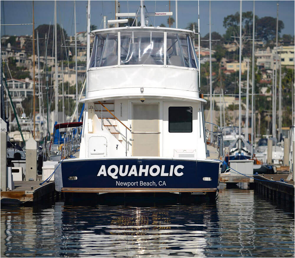 Яхта Aquaholic